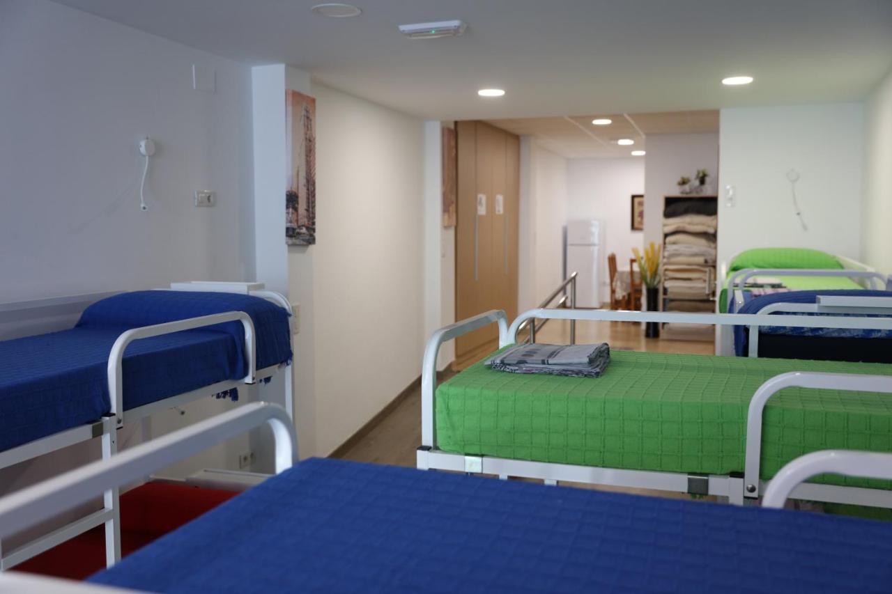 Albergue El Caminante Hostel Portomarin Ngoại thất bức ảnh